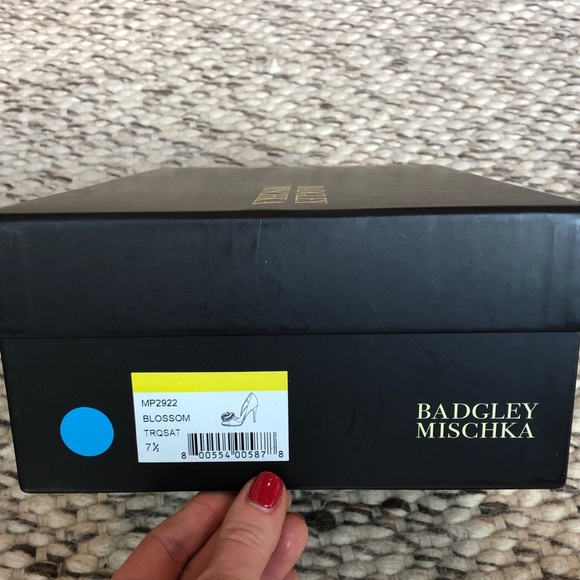 Badgley Mischka Blossom - Picture 7 of 8